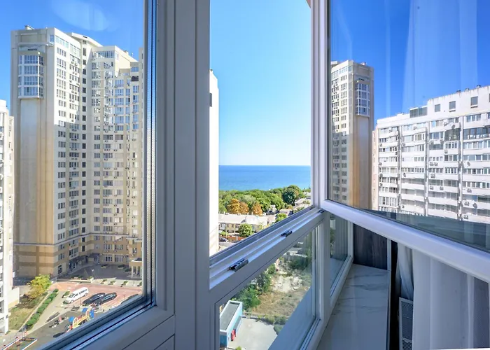 светлая новый берег Apartment Odesa